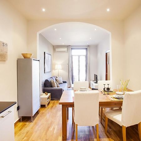 Apartments Barcelona & Home Deco Viladomat Екстериор снимка
