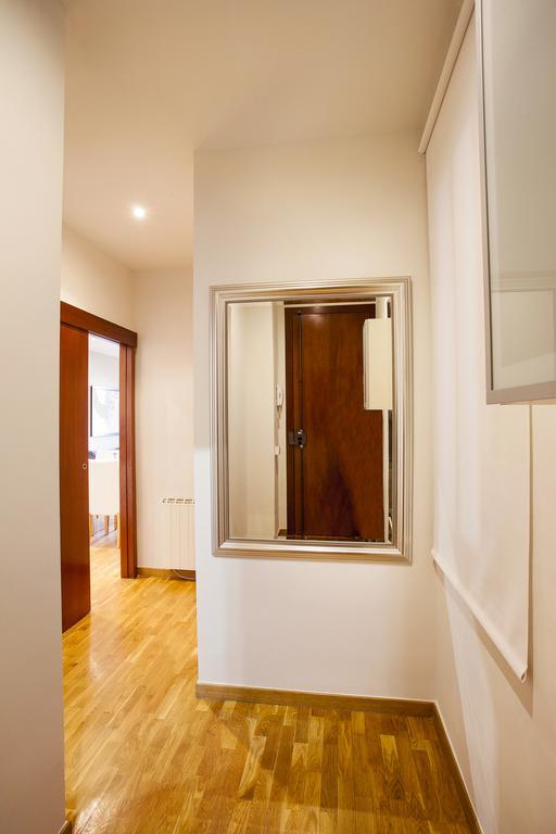 Apartments Barcelona & Home Deco Viladomat Екстериор снимка