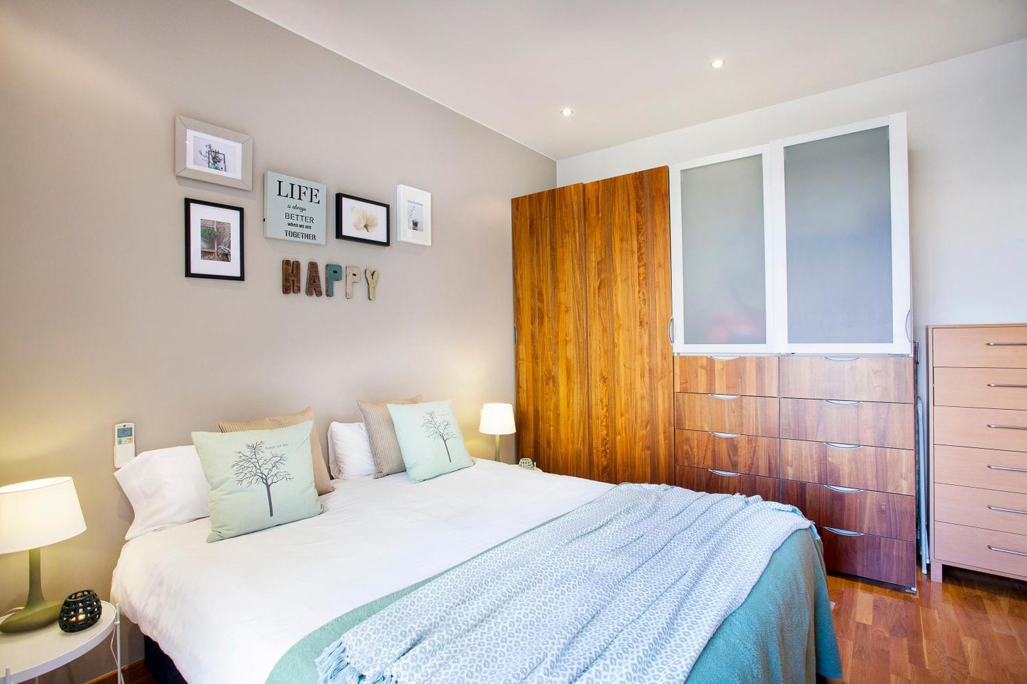 Apartments Barcelona & Home Deco Viladomat Екстериор снимка